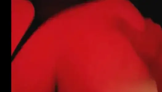 Vanessinha Desi beni kırmızı odaya çağırdı