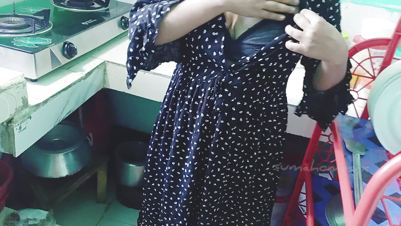 Desi Beautiful Bhabhi Sex With her best friend.