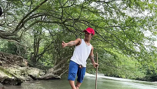 Midget fisherman jerks off watching a sexy couple fucked OUTDOORS, ends up in wild sex