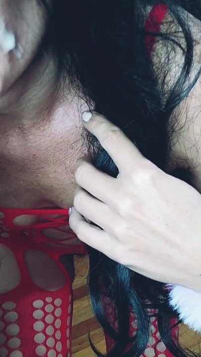 Zapanjujući trenutak iz filma "BBC Cumming In a Hot Girls Mouth - Home Made"