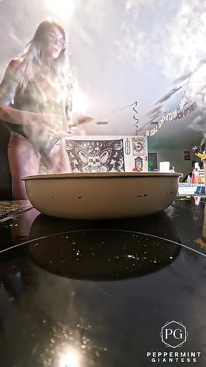 Giantess Serves up Chicken Piccata in 8-inch Heels & Black Lingerie