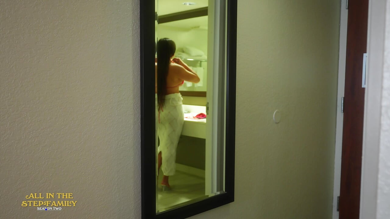Cumming Inside My Best Friend's Hot Mom! Esperanza Gomez - All in the Step Family S2:e9