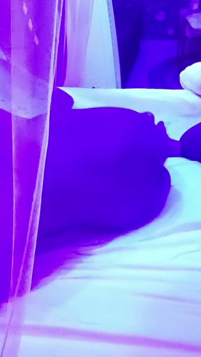 NOVO OŽENJENI DESI PAR PRVA NOĆ SEKS NA HINDIJU | Isječak 3
