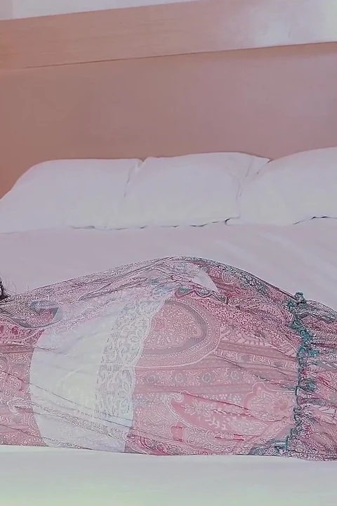 香港的继姐在身体按摩后性交