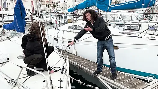 Selinah Kyle: Masalah di pelabuhan