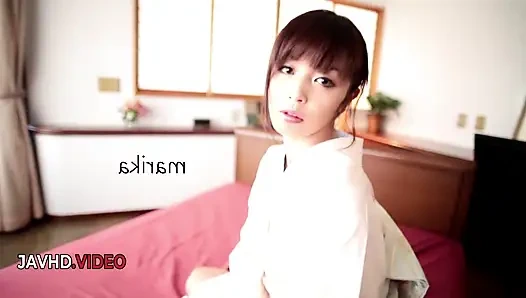 Дикая азиатка Marika жестко сосет и получает хуище в ее пизду