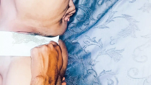 Desi Girlfriend Shaving Hairy Indian Girlfriends Pussy and Armpits Indian Armpit and Pussy Full Cleaning Shaving