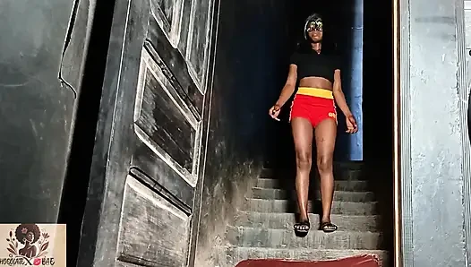 Meine Sexsucht Wird Verrückt!! Wann Immer Ich Kommen Muss. Masturbation Auf Öffentlichen Schritten!!