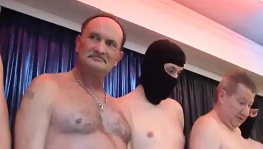 Cony Clay: semua kontol adalah milikku!