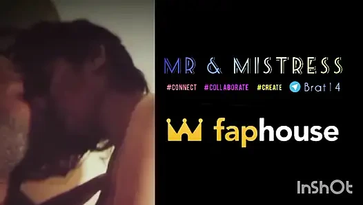 Ateşli Hintli orta yaşlı seksi kadın en iyi arkadaşının kocasının yarağına biniyor