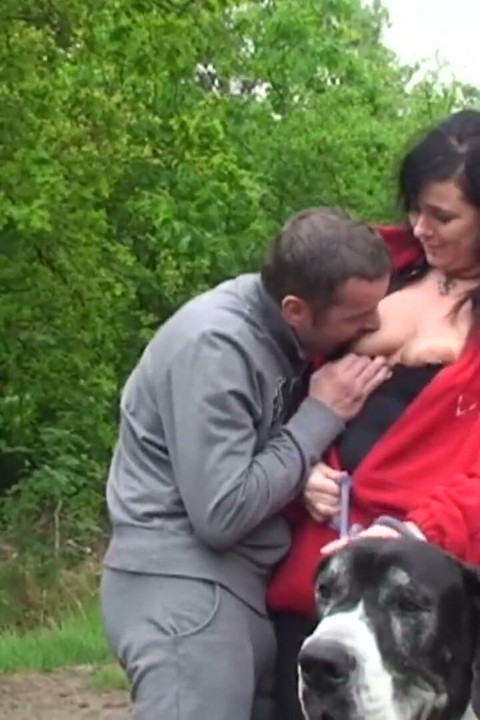 Chubby and horny brunette was walking her pet when she met a stranger to fuck her