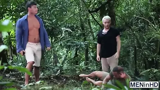 Luke Adams e Colton Grey lidam com a sobrevivência na selva