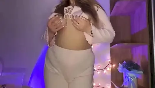 Jucielussie sexy striptease and anal play in doggy
