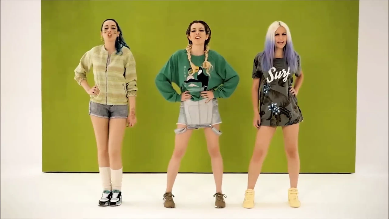 CFNM – PMV – CALIFORNIA – HEY MICKEY