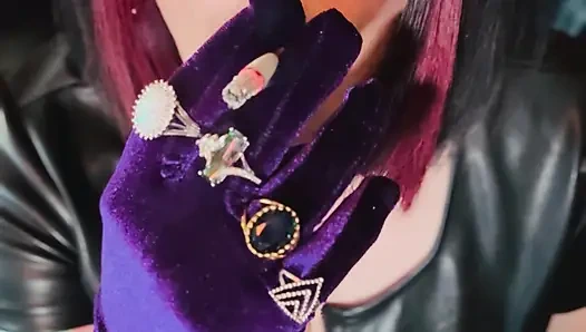 Si ratu merokok tina snua merokok dengan kulit & sarung tangan