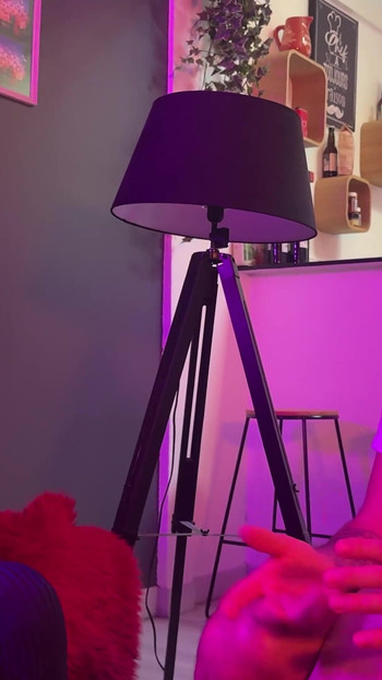 Trío caliente con Lea Pam, Elisa Calvi y sus grandes tetas naturales y Gael Braga