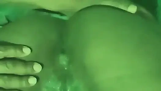 Rekaman seks tante seksi kulit hitam lagi asik dientot habis-habisan sama kontol besar pria kulit hitam