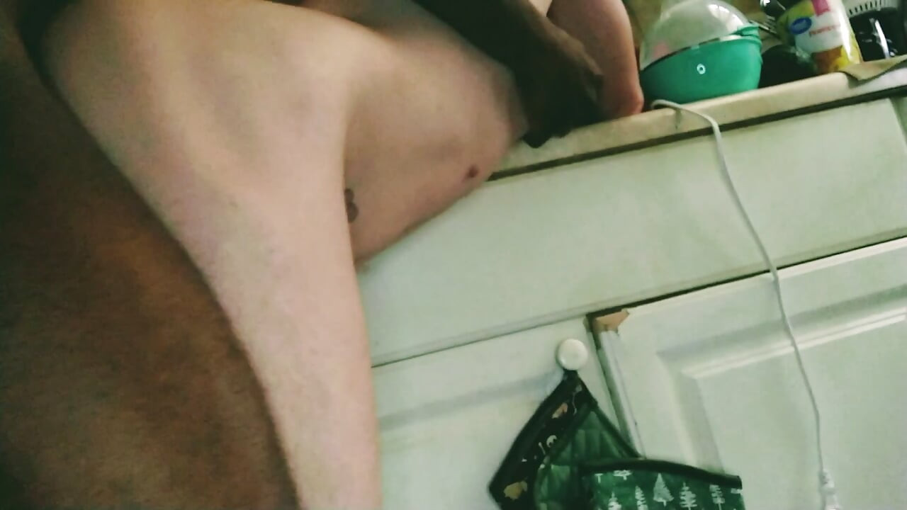 Wife gets pounded in kitchen
