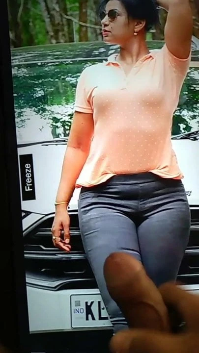 Shanaya shanu cumtribute heißeste MILF