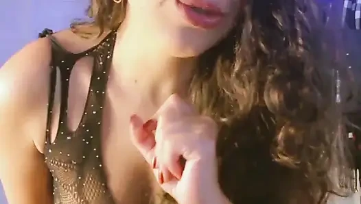 A Different Video - Espuleta Maia in a Live Day - a Complete Show to Enjoy a Lot