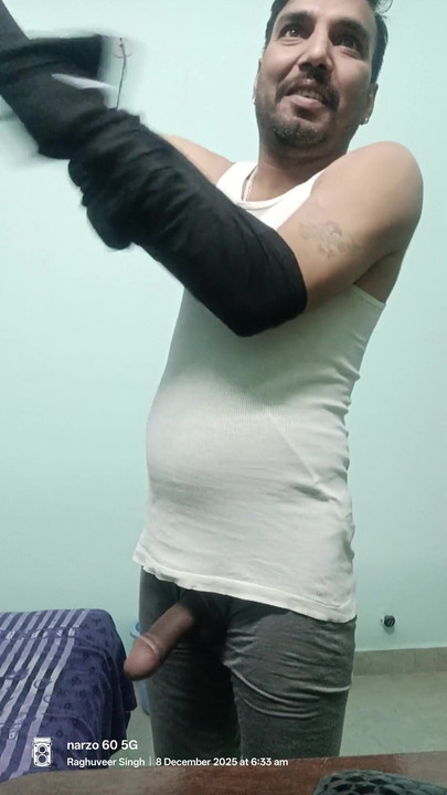 Army officer uncle or police officer uncle ka lund chuste huye | Clip 1