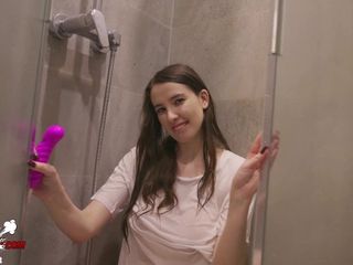Busty Babe in Wet T-shirt Play Pussy with Sex Toy - Intensiv
