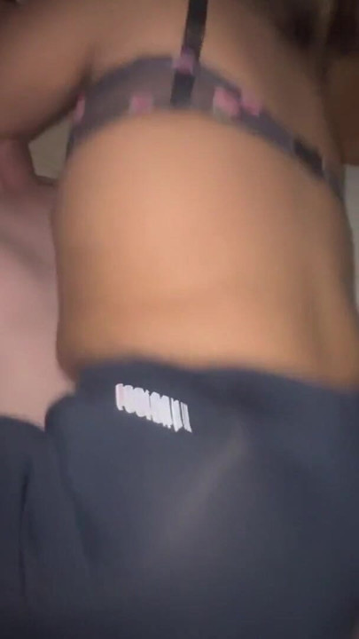 Ripped yoga pants big booty pounded | Clip 1