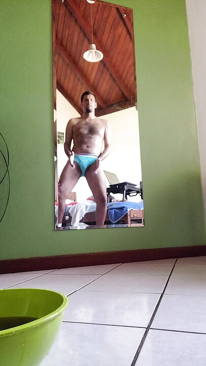 luksmen1 gainer. cleaning the house while seducing you