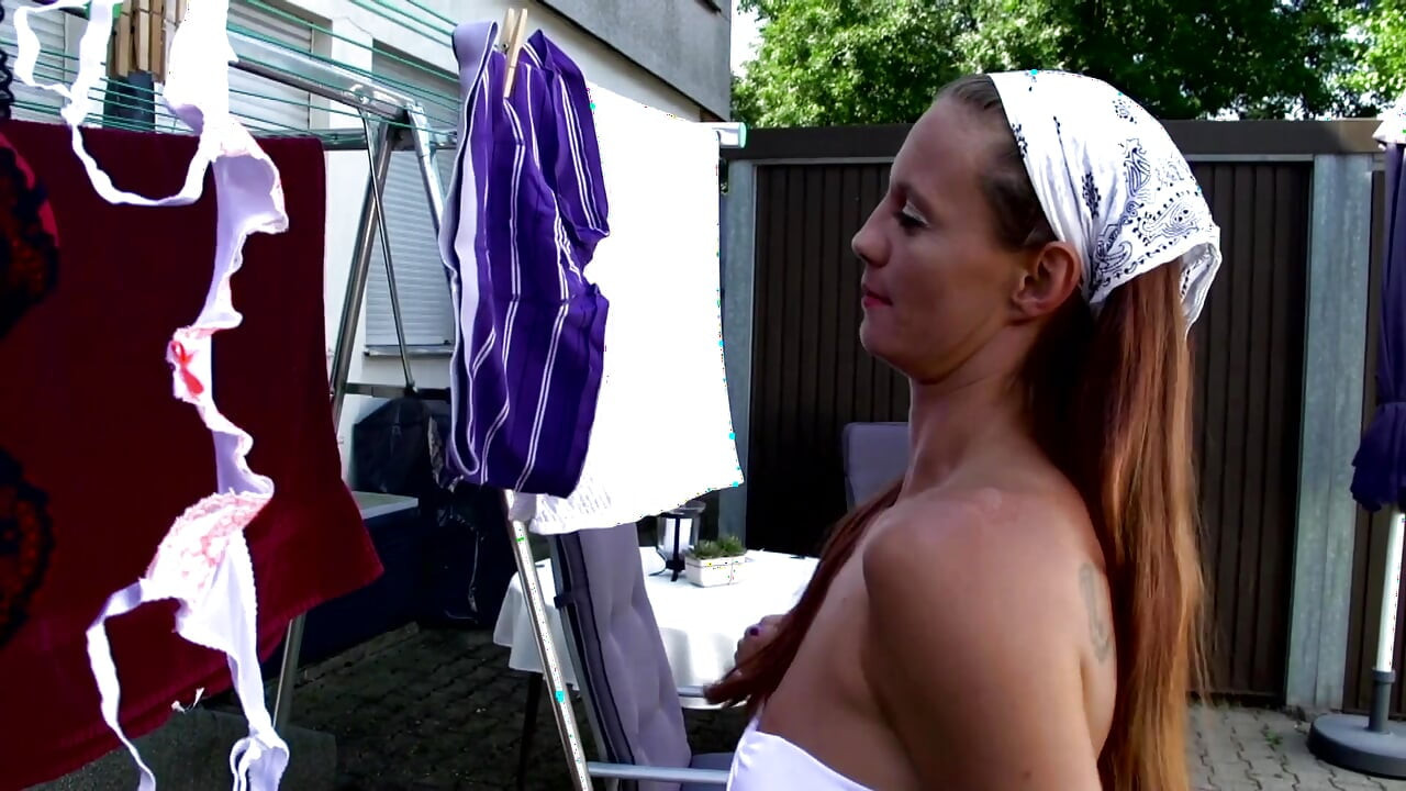 Outdoor fuck with tattooed brunette