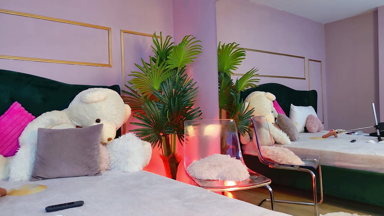 Blonde Hardcore MILF Fuck Her Pussy