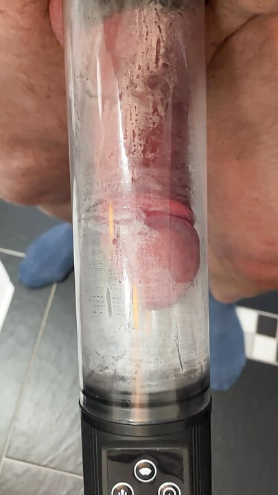 ปั๊มควย