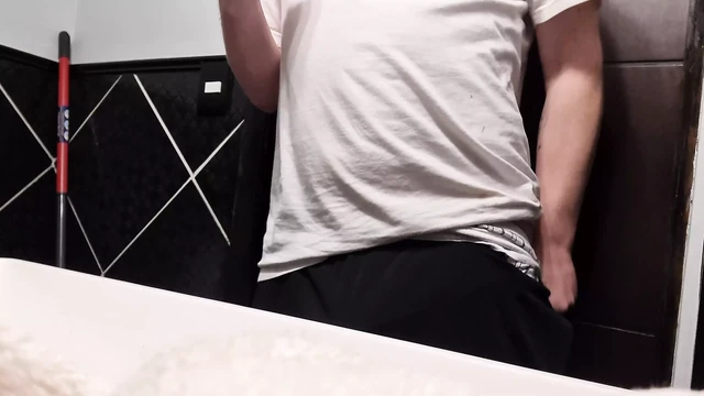 Huge Cum While Watching Wife Syntribate From Another Room