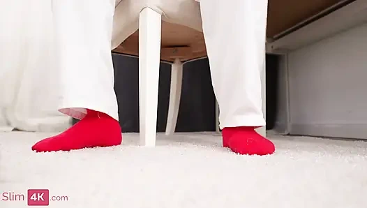 Wonderful fuck between a teen and her psychologist