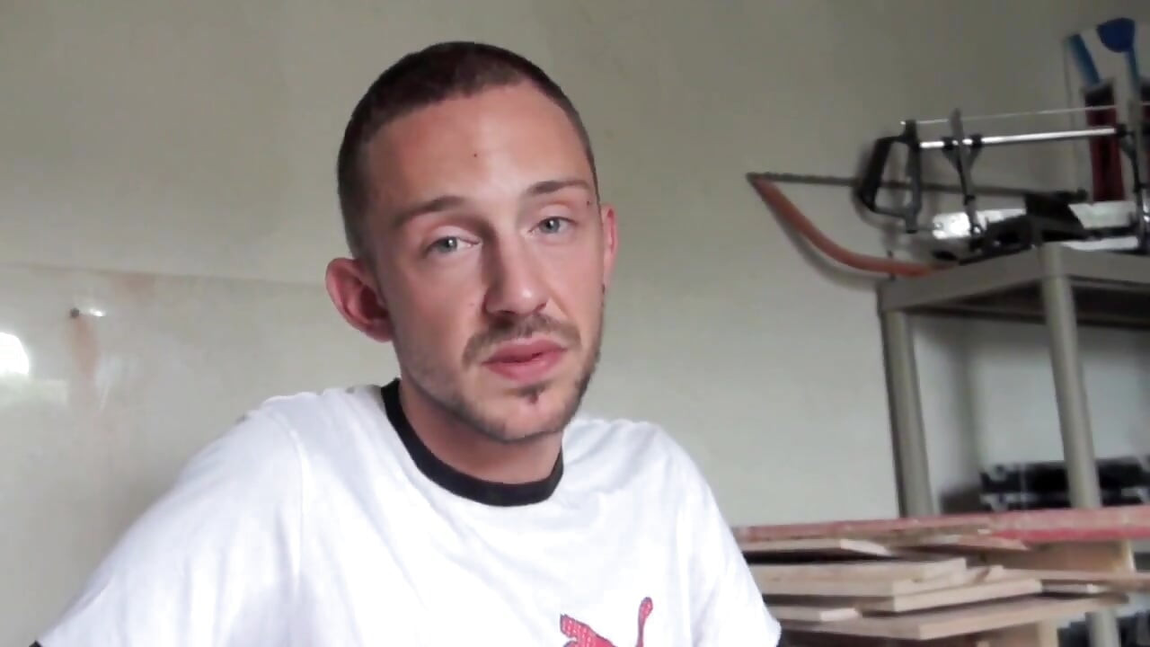 Vykuř mi ptáka a čichám moje tenisky