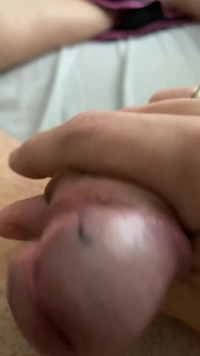 Wank in bed