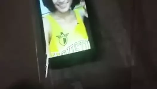 Benim arkadaşım boşalmak üzerinde ovia bölüm 01