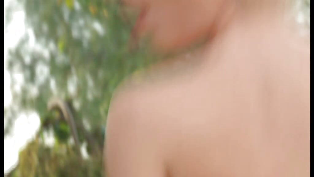 Slutty Blonde MILF Fucked Outdoors and Cumshot on Pussy by Big Cock