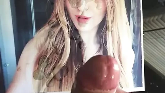 juliasweet18'e saygı duruşu
