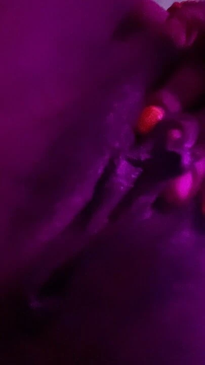I make myself so wet