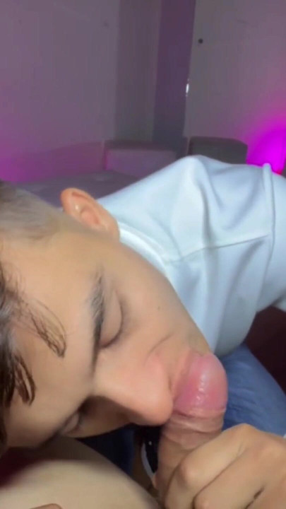 YOUNG LATINO TWINK guy gets fucked by the weird mechanic who repaired my bike on the street | Clip 1