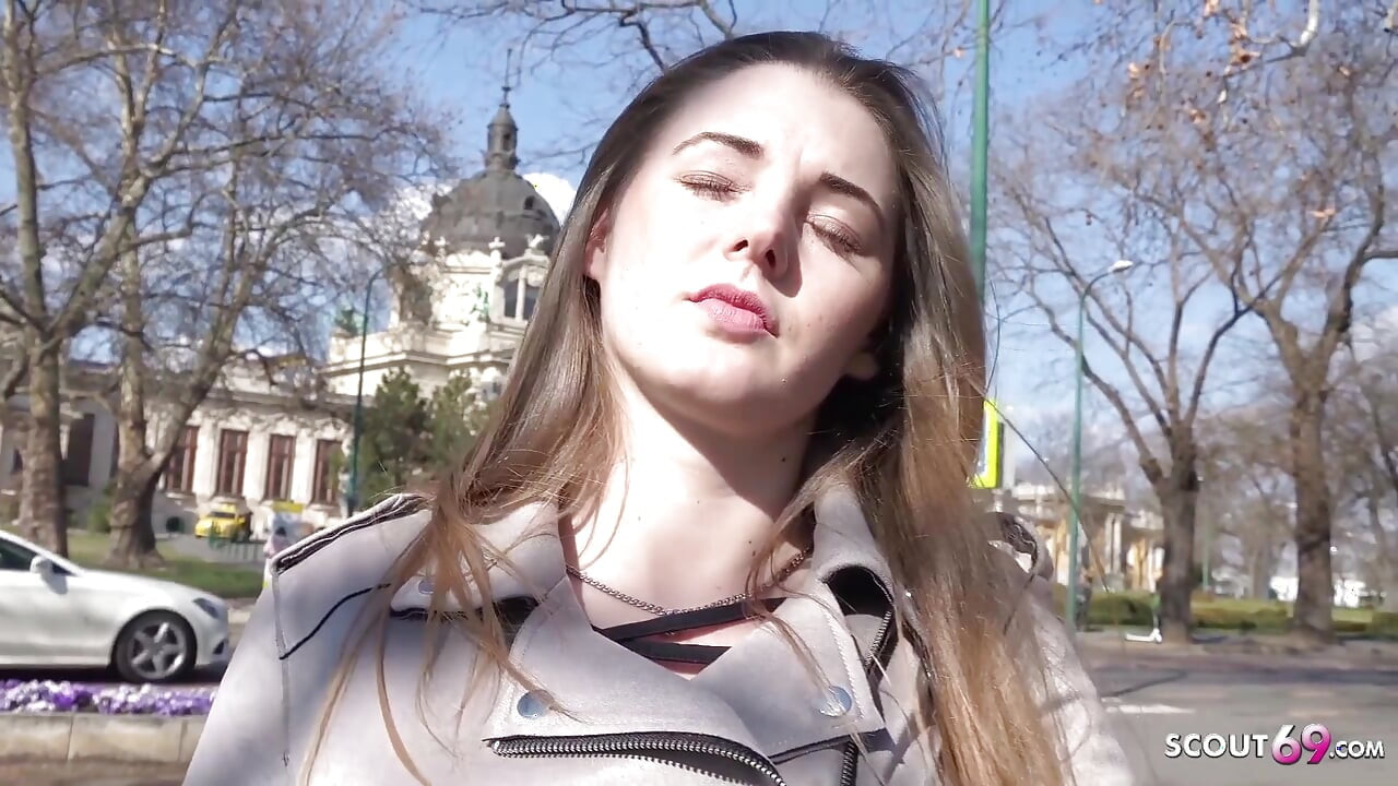 German scout - lucie ragazza formosa di 18 anni rimorchiata e scopata
