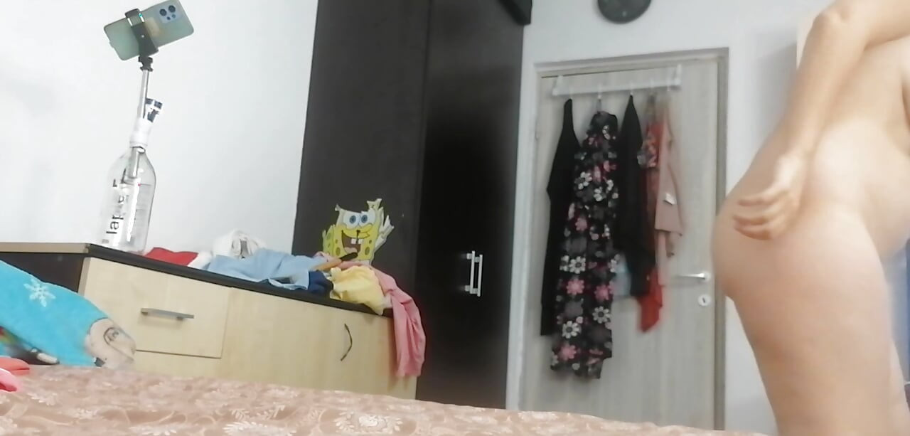 Amateur step-mom masturbates with her fingers in her pussy until orgasm. Amateur step-mom trying on clothes and cutting them.