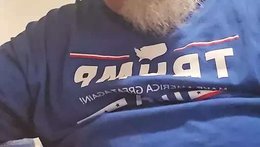 Masterbating Trump styl I would love blow his big cock