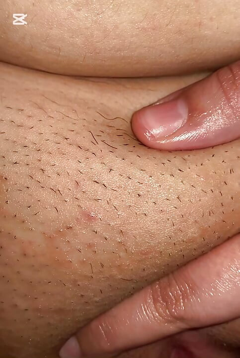 🔥 I rub my clit with a dildo until I end up screaming like a nymphomaniac