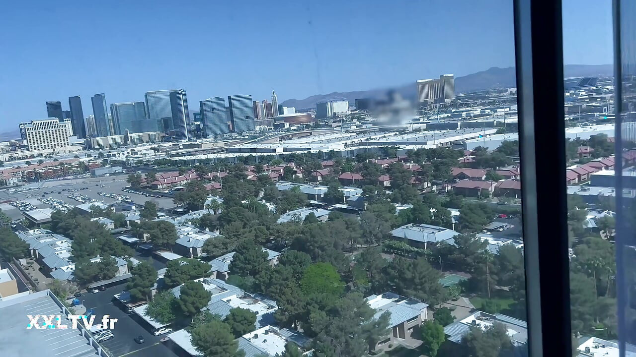 Vegas Birthday Surprise: Lesbian Passion