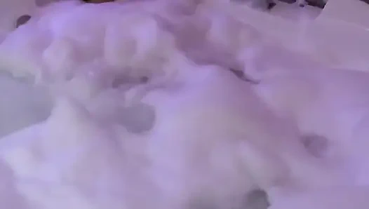 Tam video - kocamı motelde en iyi arkadaşıyla ilk kez aldatıyor