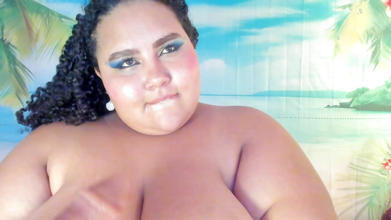 Insatiable chubby: Deep throat with a lot of saliva and whipping.