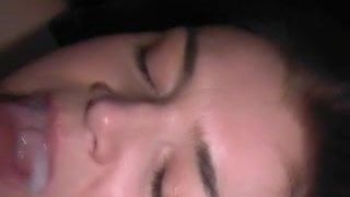 Amateur gets a big facial and gets it in her eye