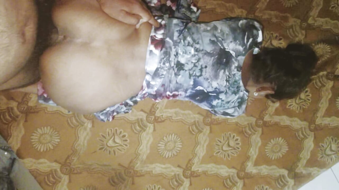Fată indiană desi din sat futută de iubitul ei cu un penis mare