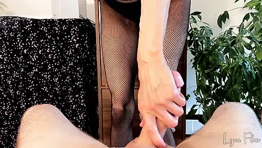 Pov: nyepong kontol dan tarian pangkuan yang menggoda berujung ngentot hot banget